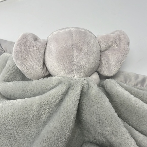Carter’s Elephant Lovey Security Blanket Gray 2016 Satin Edges - Picture 9 of 9